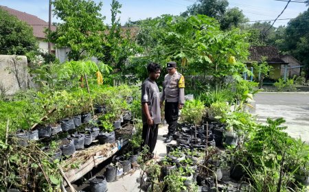 Bhabinkamtibmas Polsek Geger Dorong Warga Manfaatkan Lahan untuk Dukung Ketahanan Pangan